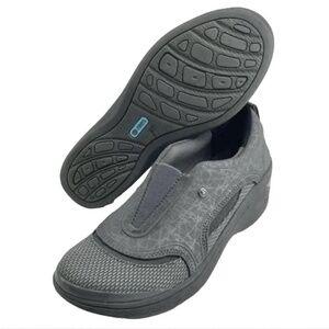 DERIVE Shoes Womens US 9.5 M Gray Slipon Textured Toe Elastic Panel Comfort